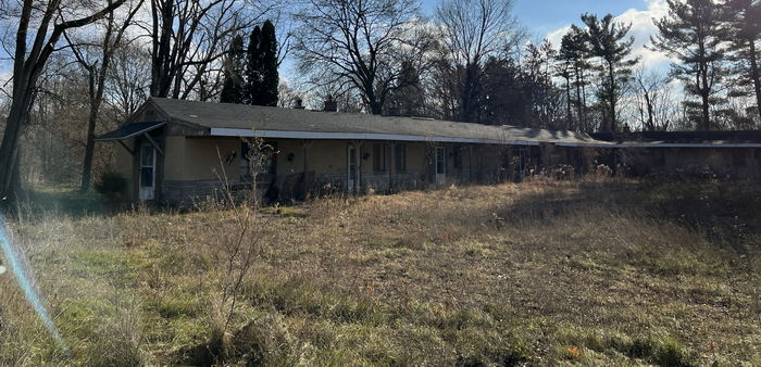 Star Lite Motel - Nov 25 2022 (newer photo)